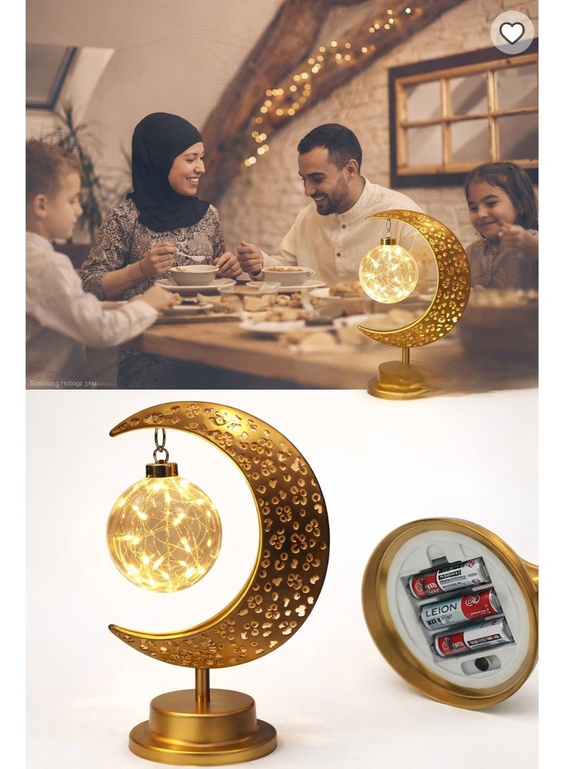 مصباح طاولة LED على شكل هلال لرمضان والعيد، ديكور معدني بنقش مفرّغ مع كرة PVC مقاومة للكسر وإضاءة سلك نحاسي (Fairy Lights)، يعمل بالبطارية 3×AA، ضوء دافئ لغرفة النوم والصالون وطاولة الإفطار - Image 2